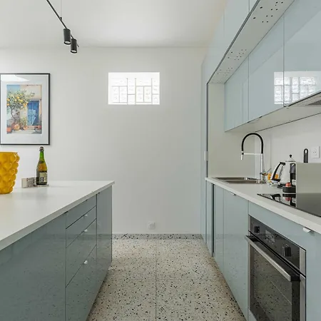 아파트 Charming House 5br 10p Near The Sea - *