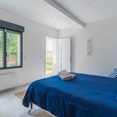 Charming House 5br 10p Near The Sea - Apartment