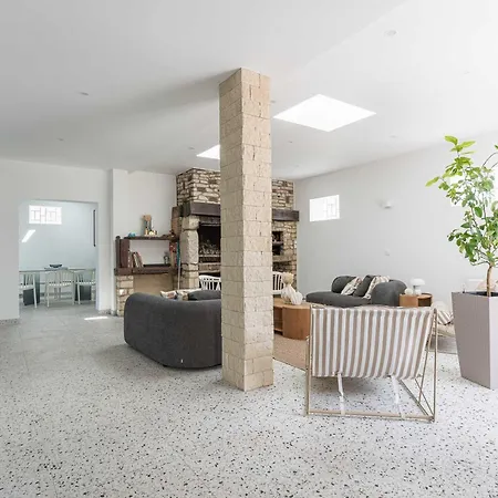 Charming House 5br 10p Near The Sea -